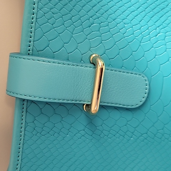 Gigi New York Elle Crossbody Bag - Picture 2 of 9